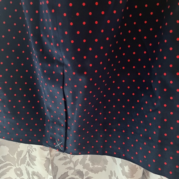 J Crew Navy with coral polka dots skirt size 6 - Picture 3 of 6